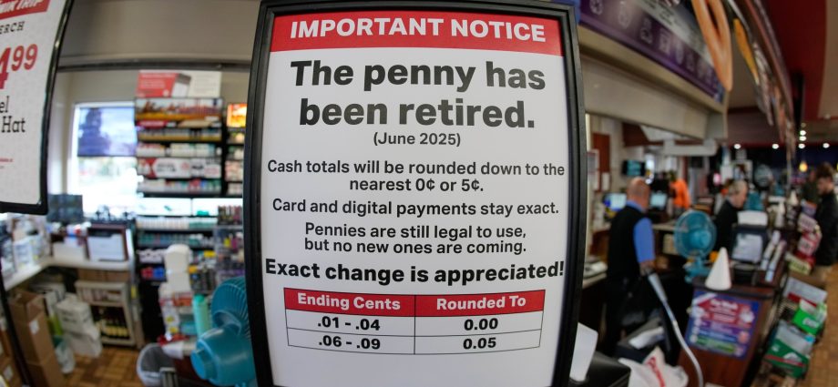 penny-shortage-across-the-us-has-retailers,-banks-struggling