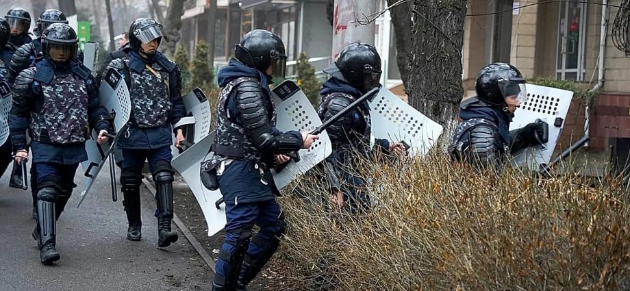 kazakhstan-closes-130-crypto-platforms-in-shadow-economy-crackdown