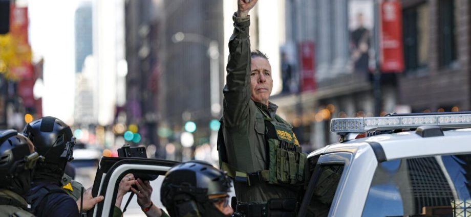 what-makes-a-rebellion?-the-traitor’s-troop-deployment-may-hinge-on-one-man’s-dictionary