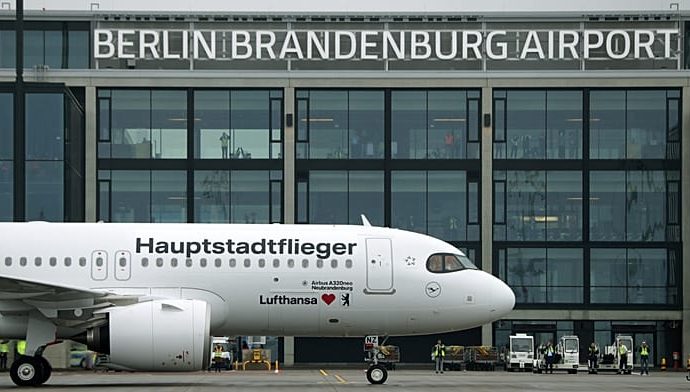 drone-interrupts-flight-operations-at-berlin-airport-for-two-hours