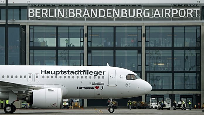 drone-interrupts-flight-operations-at-berlin-airport-for-two-hours