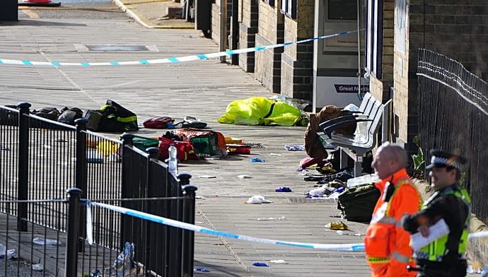 witness-describes-mass-stabbing-attack-on-london-bound-train