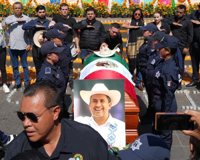 mexican-mayor-who-waged-war-on-cartels-is-slain-while-celebrating-day-of-the-dead