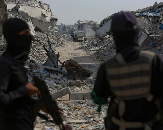 israeli-forces-kill-another-palestinian-in-gaza;-hamas-returns-3-bodies