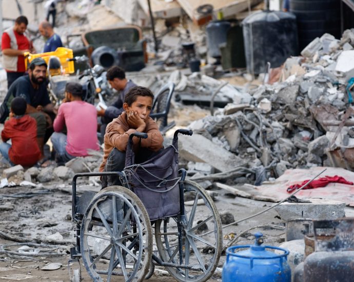 live:-israel-kills-palestinian-in-gaza-city;-hamas-returns-3-bodies