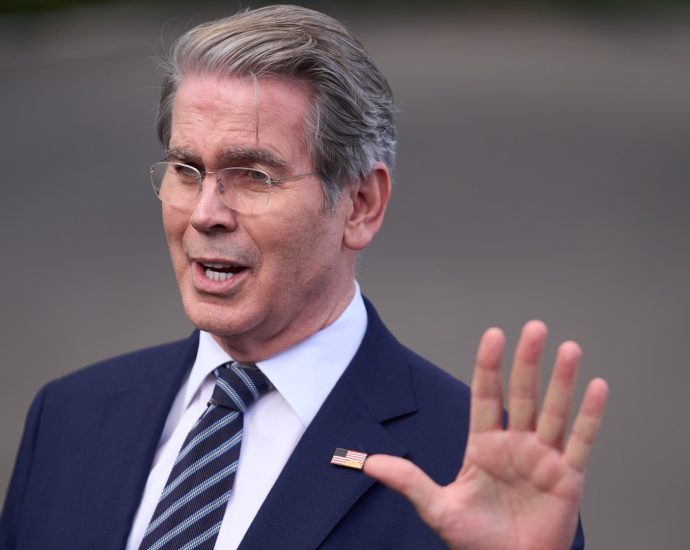 snap-benefits-could-restart-by-wednesday:-treasury-secretary-bessent