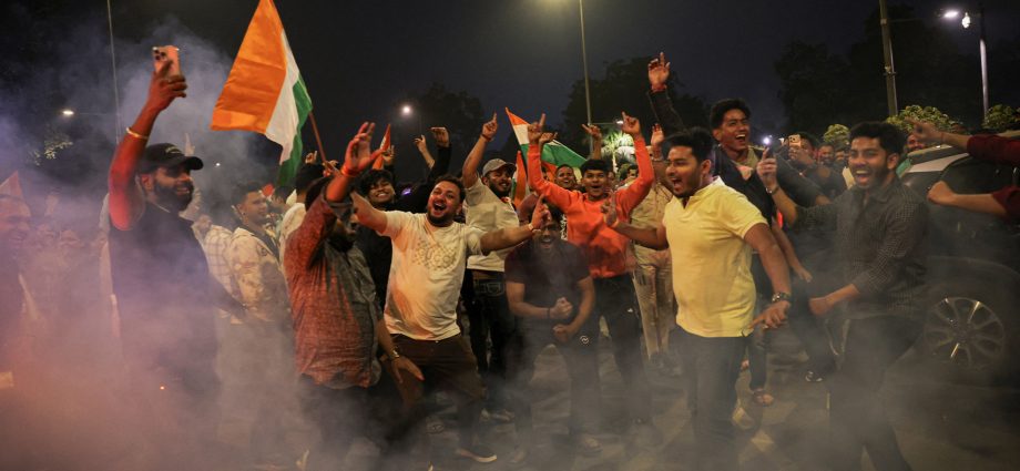 indian-cricket-fans-celebrate-first-women’s-world-cup-title