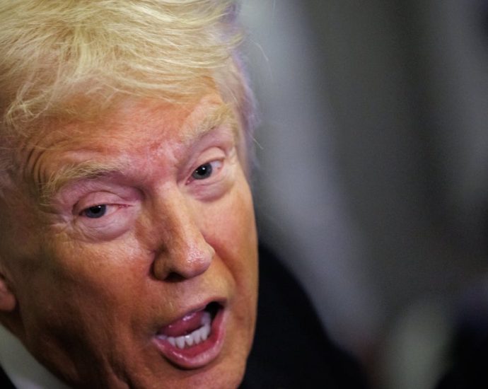 the-traitor-claims-he’s-‘much-better-looking’-than-1-rising-democratic-star