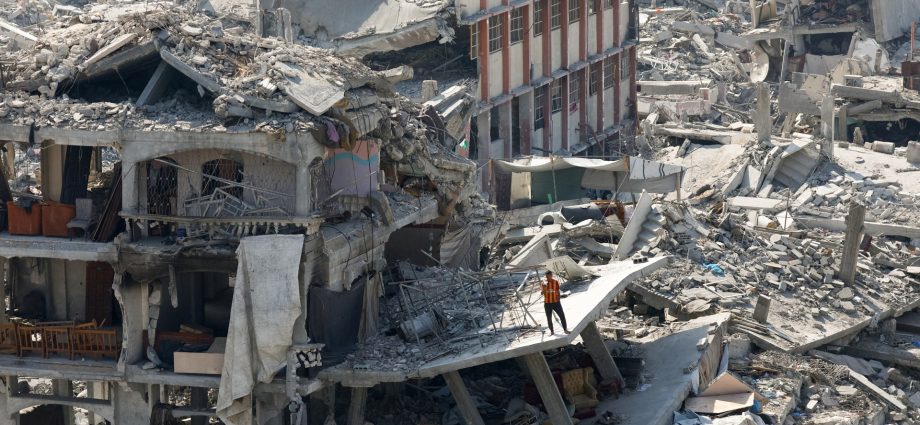 israel-releases-five-palestinian-prisoners-as-killings-continue-in-gaza