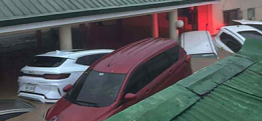 two-dead-as-typhoon-kalmaegi-brings-massive-flooding-in-central-philippines