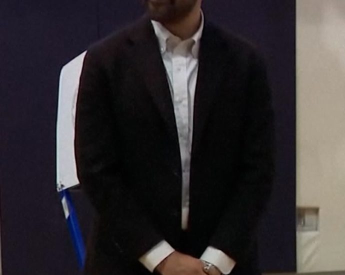 mamdani-casts-ballot-with-his-wife-in-new-york