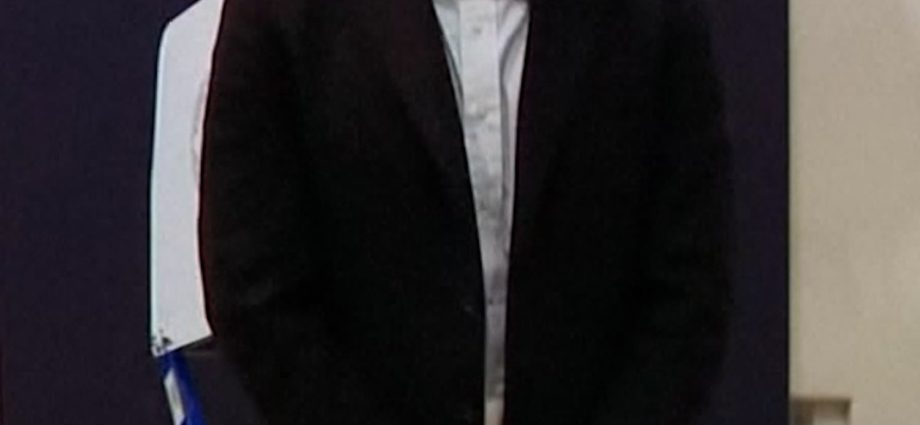 mamdani-casts-ballot-with-his-wife-in-new-york