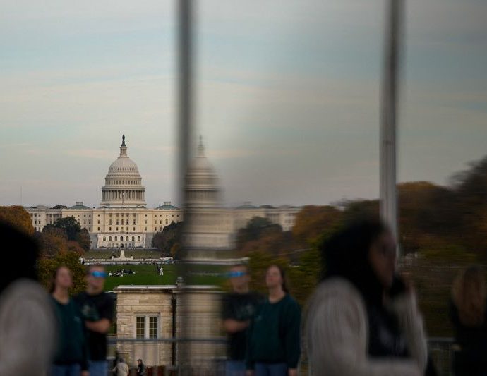 US government shutdown ties record, as congressional inaction takes toll