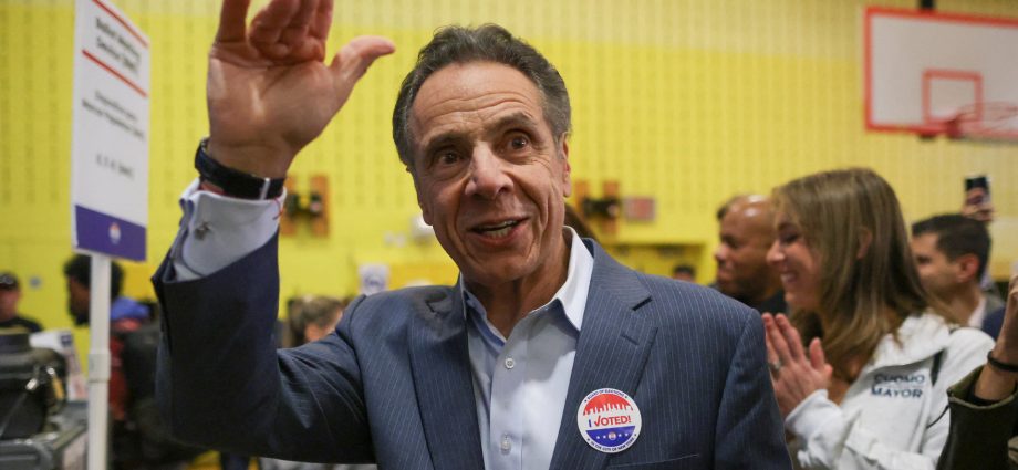 ‘civil-war-in-the-democratic-party’:-andrew-cuomo-votes-in-nyc-election