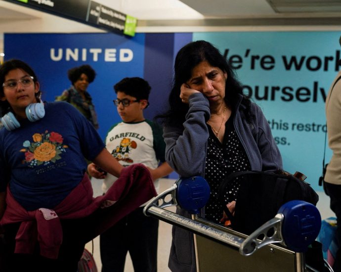 us-transport-secretary-warns-of-‘mass-chaos’-if-gov’t-shutdown-prolongs