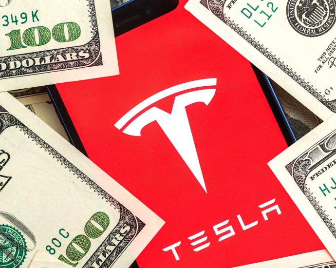 tesla-board-wants-to-grant-musk-$1t-in-stock,-norway-wealth-fund-says-nope