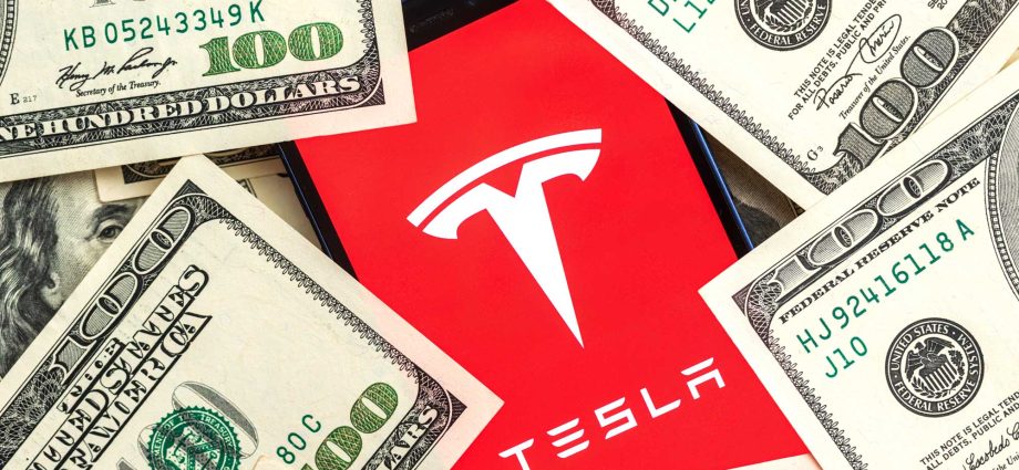 tesla-board-wants-to-grant-musk-$1t-in-stock,-norway-wealth-fund-says-nope