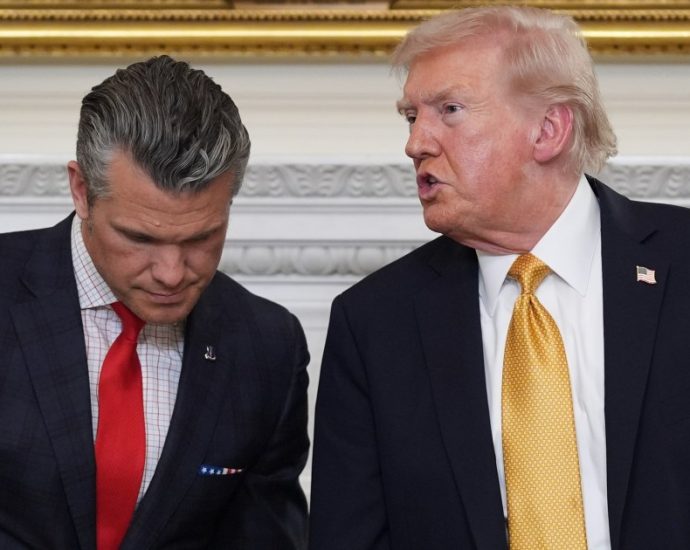 us-kills-two-more-people-in-latest-strike-on-vessel-in-the-pacific