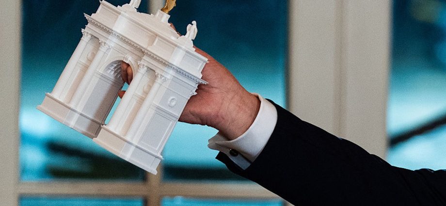 the-traitor’s-triumphal-arch-is-a-monument-fit-for-an-emperor