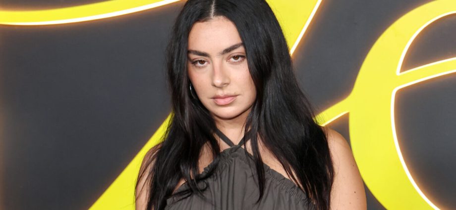 charli-xcx-teases-post-brat-era,-talks-to-gwyneth-paltrow-about-motherhood-and-a-new-sound