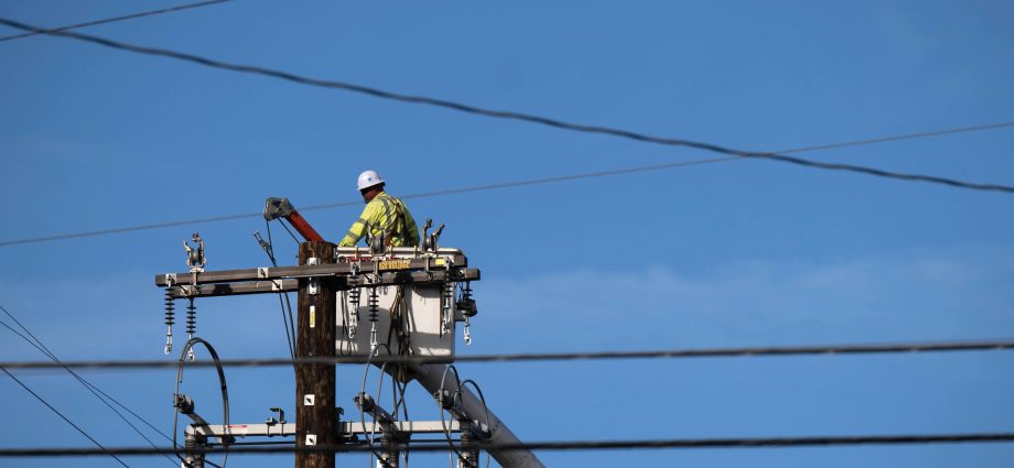 why-are-rates-rising-faster-at-investor-owned-utilities-than-at-public-utilities?