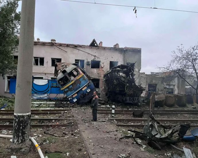 russian-drones-build-self-healing-relay-chains-using-chinese-tech-to-hunt-ukrainian-trains