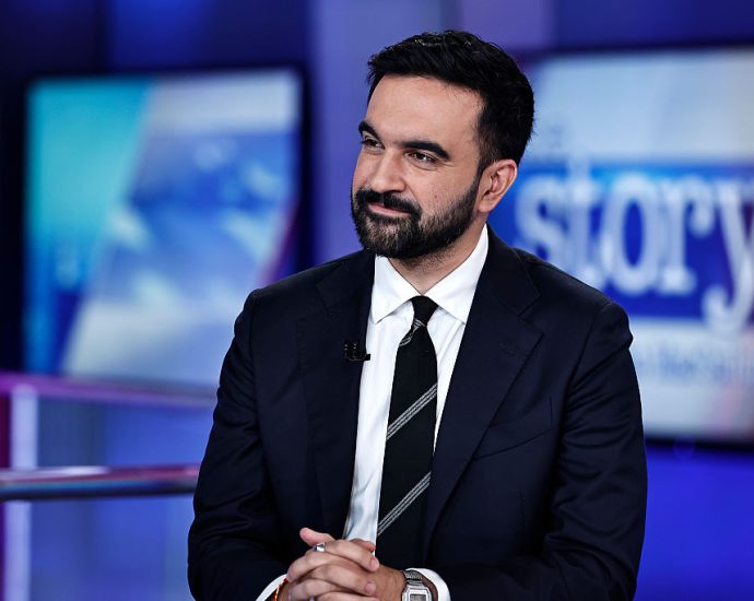 “you-must-be-held-accountable”:-mamdani-gears-up-for-ice-showdown