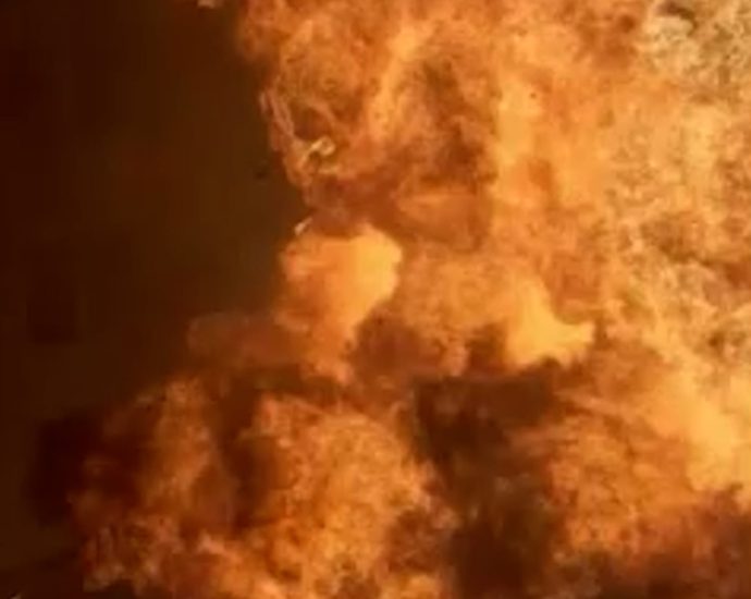 car-explodes-into-massive-fireball-in-the-bronx