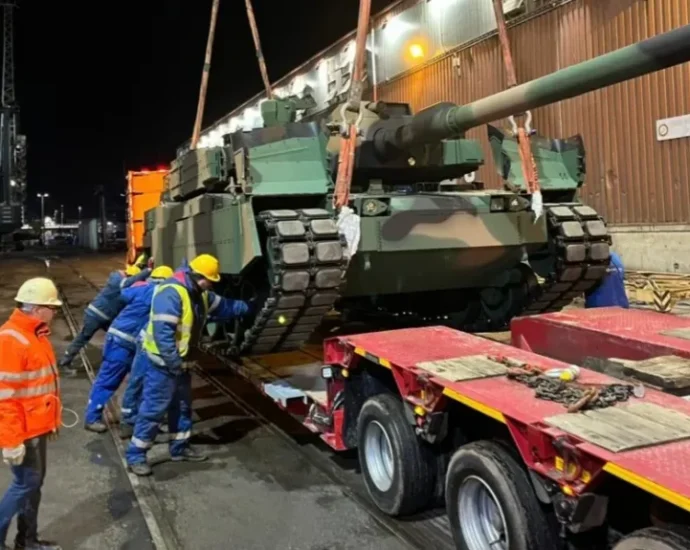 south-korea-bypassed-its-arms-ban-to-arm-ukraine.-japan-and-uae-should-copy