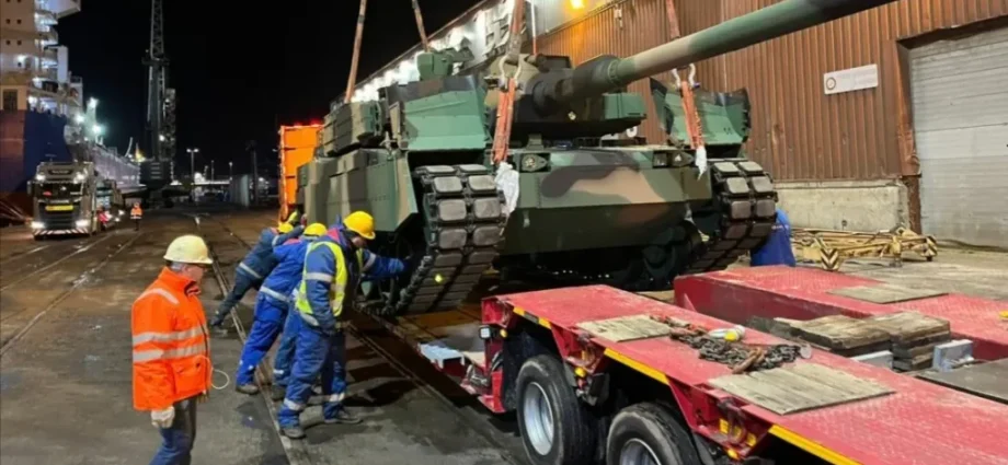 south-korea-bypassed-its-arms-ban-to-arm-ukraine.-japan-and-uae-should-copy