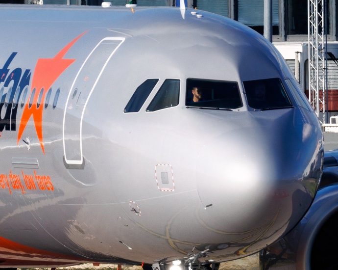 up-to-11-hours:-australia’s-jetstar-adds-new-long-1-stop-airbus-a321lr-flights