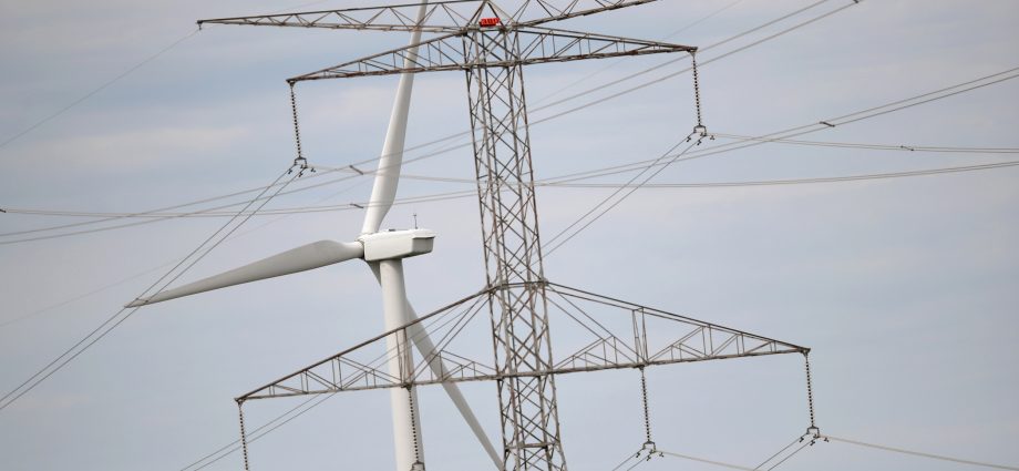 illinois-general-assembly-passes-energy-reform-act-aiming-to-reduce-rates-and-reach-clean-energy-goals