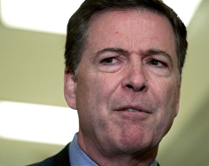 “indict-first,-investigate-later”:-judge-criticizes-comey-case,-orders-doj-to-hand-over-evidence