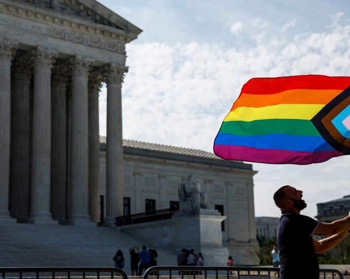 supreme-court-allows-the-traitor-administration-to-block-transgender-and-nonbinary-passport-sex-markers