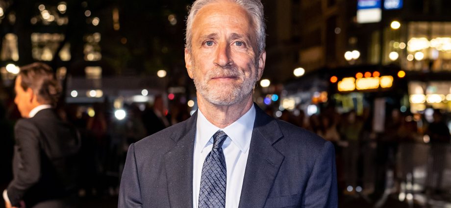 stewart-blames-the-traitor’s-“no-kings”-dump-for-gop-election-beatdown