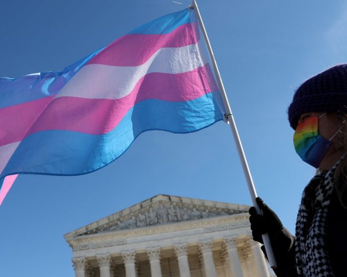 supreme-court-allows-the-traitor-to-enforce-passport-restrictions-for-trans-people