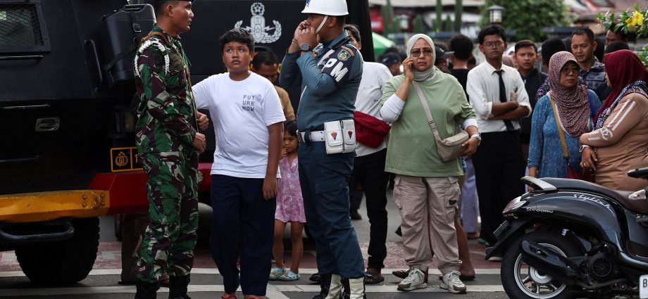 explosion-at-school-mosque-injures-dozens-in-indonesia