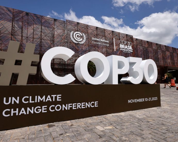 ‘hurtling-toward-climate-chaos’-as-cop30-nears