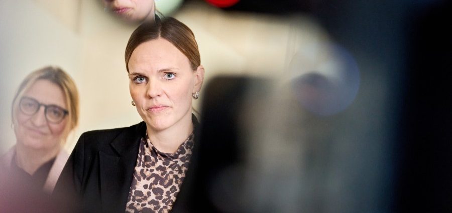 denmark’s-government-aims-to-ban-access-to-social-media-for-children-under-15