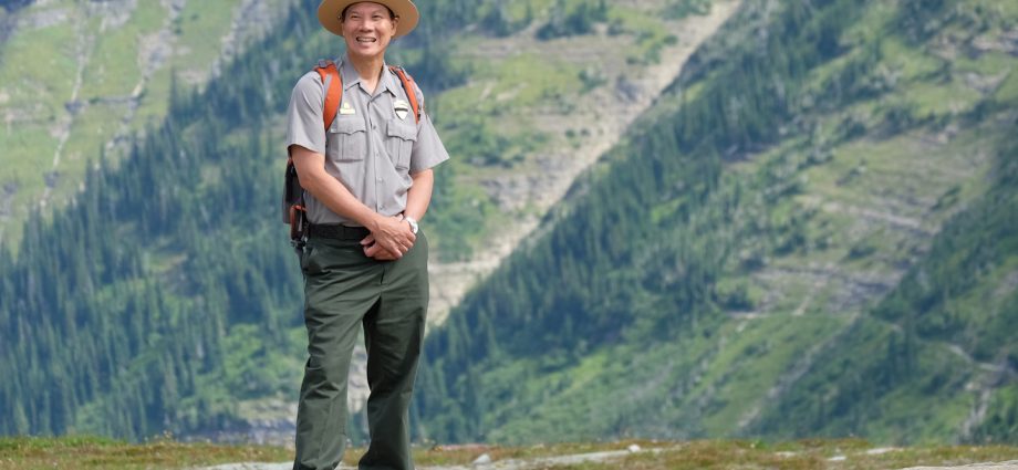 states-and-nonprofits-are-helping-national-parks-run-during-the-shutdown.-could-their-efforts-backfire?