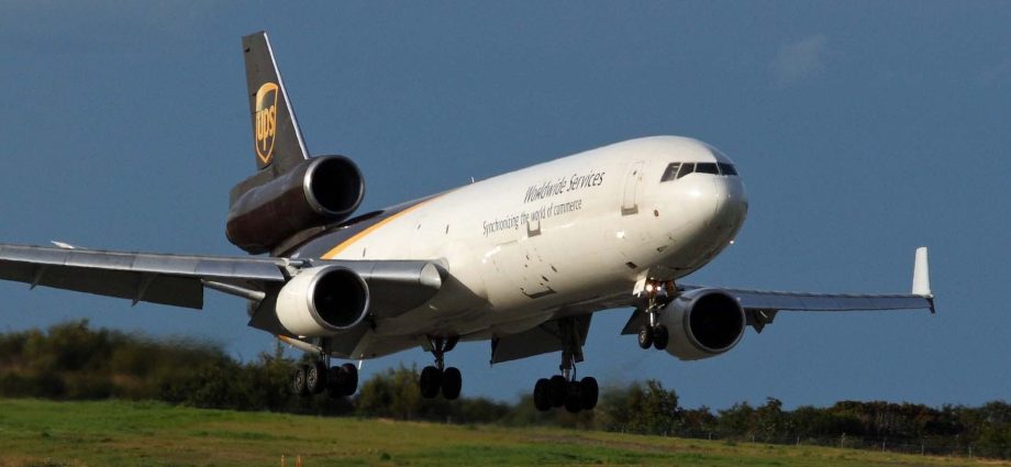 ups-grounds-entire-md-11-fleet-days-after-tragic-crash