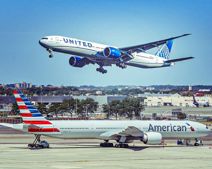 american-vs.-united:-which-airline-flies-the-boeing-777-300er-more?