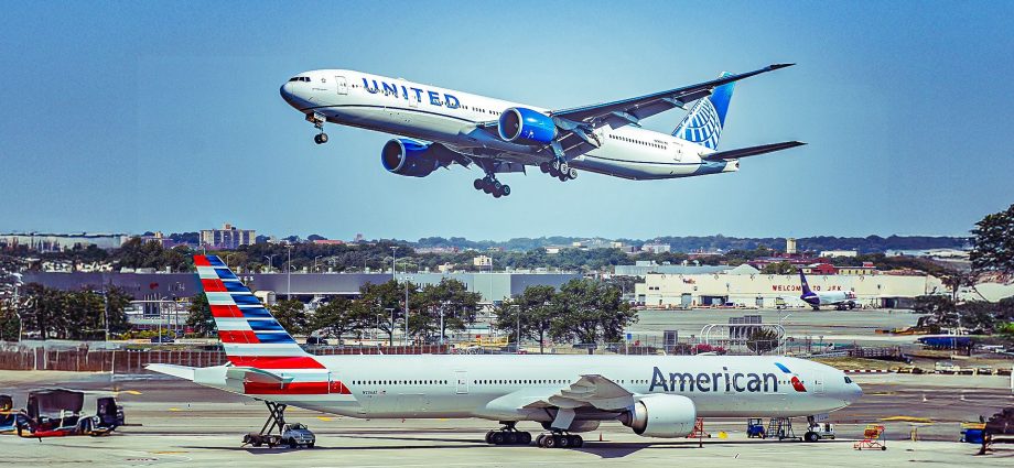 american-vs.-united:-which-airline-flies-the-boeing-777-300er-more?