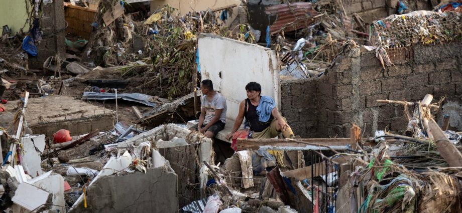 philippines-braces-for-typhoon-fung-wong-after-earlier-storm-kills-over-200