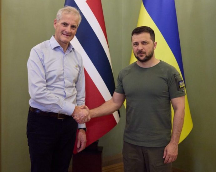 “war-profiteer”-norway-urged-to-guarantee-stalled-eu-reparations-loan-for-ukraine