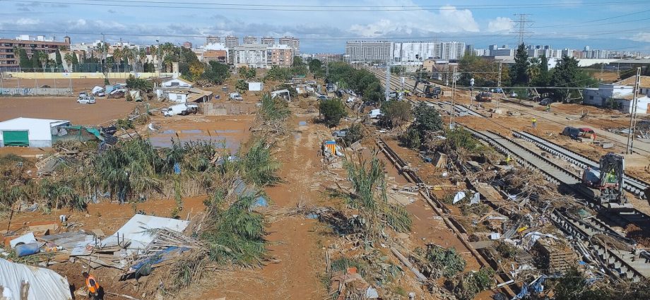 ‘deluge’-of-disinformation-on-tiktok-and-youtube-following-historic-flood