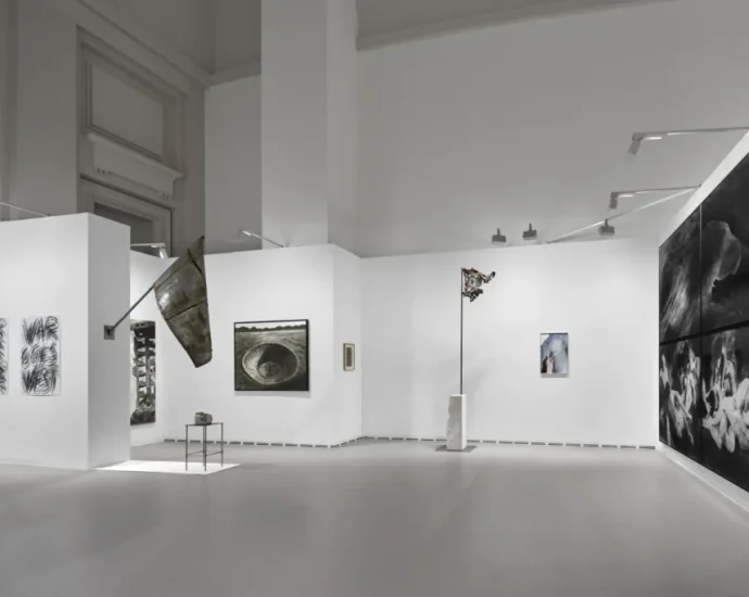 ukrainian-gallerists-break-into-art-basel-paris-with-war-stories-told-through-animals-and-ruins