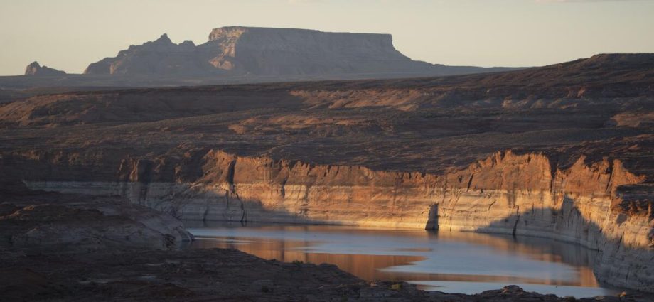 the-traitor-administration-presses-western-states-to-find-consensus-on-shrinking-colorado-river