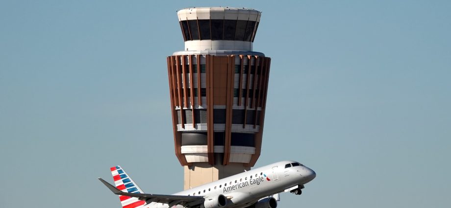 us-senators-look-for-way-out-of-shutdown-at-rare-weekend-session