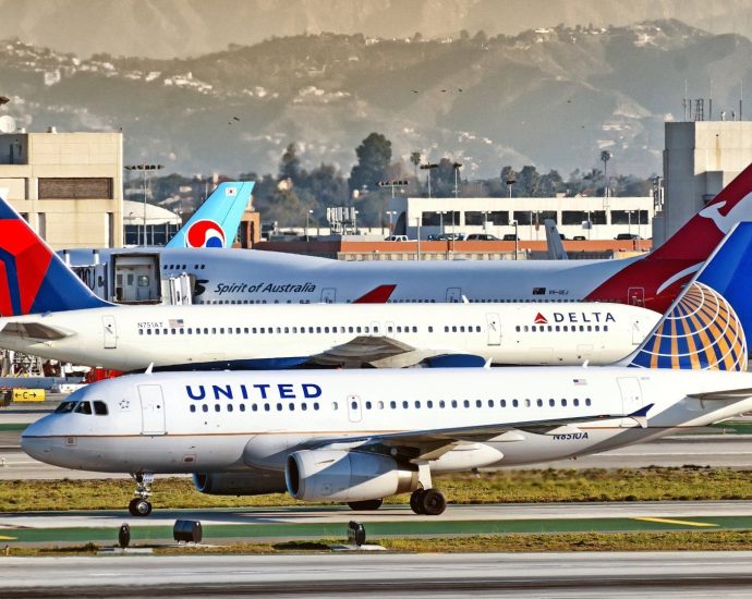 us-government-shutdown:-flight-delays-and-cancellations-could-surge